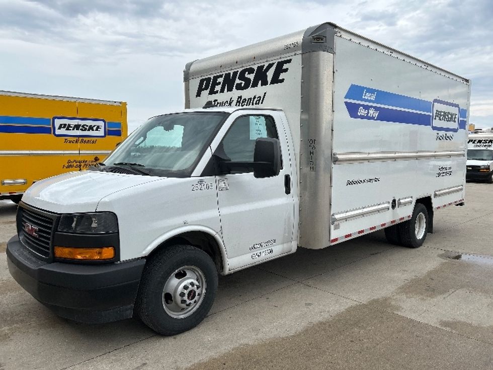 Light Duty Box Truck-Light and Medium Duty Trucks-GMC-2022-Savana G33903-Sturtevant-WI-41,839\n\t\tmiles-$ 43,000 - Image 3