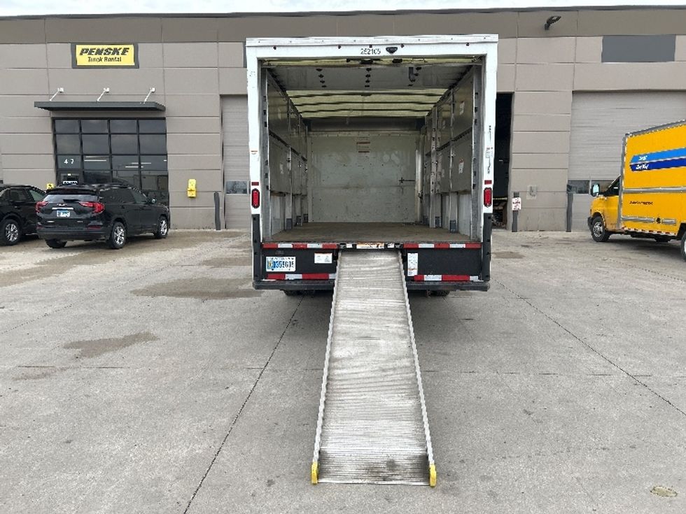 Light Duty Box Truck-Light and Medium Duty Trucks-GMC-2022-Savana G33903-Sturtevant-WI-41,839\n\t\tmiles-$ 43,000 - Image 9