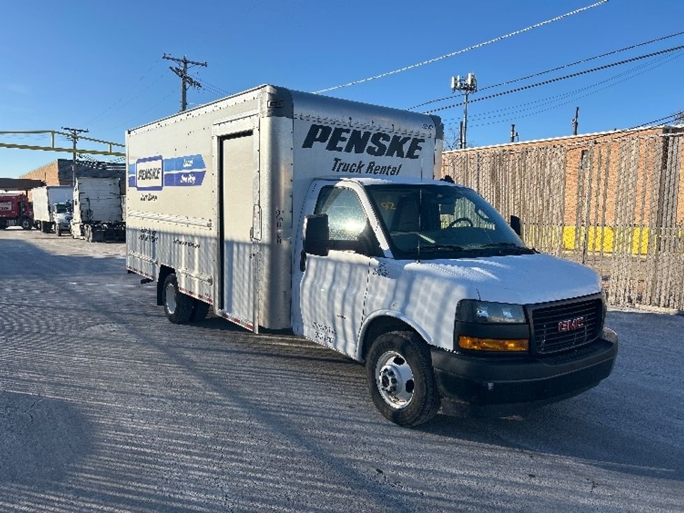 Light Duty Box Truck-Light and Medium Duty Trucks-GMC-2022-Savana G33903-Sturtevant-WI-41,938\n\t\tmiles-$ 48,000 - Image 1