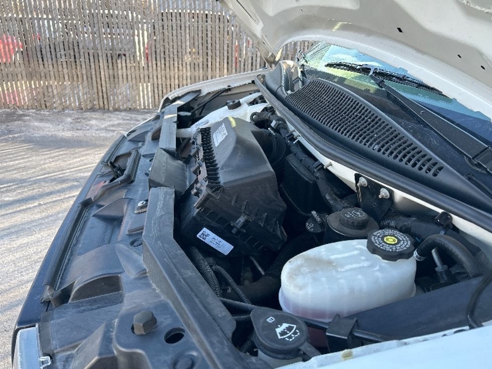 Light Duty Box Truck-Light and Medium Duty Trucks-GMC-2022-Savana G33903-Sturtevant-WI-41,938\n\t\tmiles-$ 48,000 - Image 24