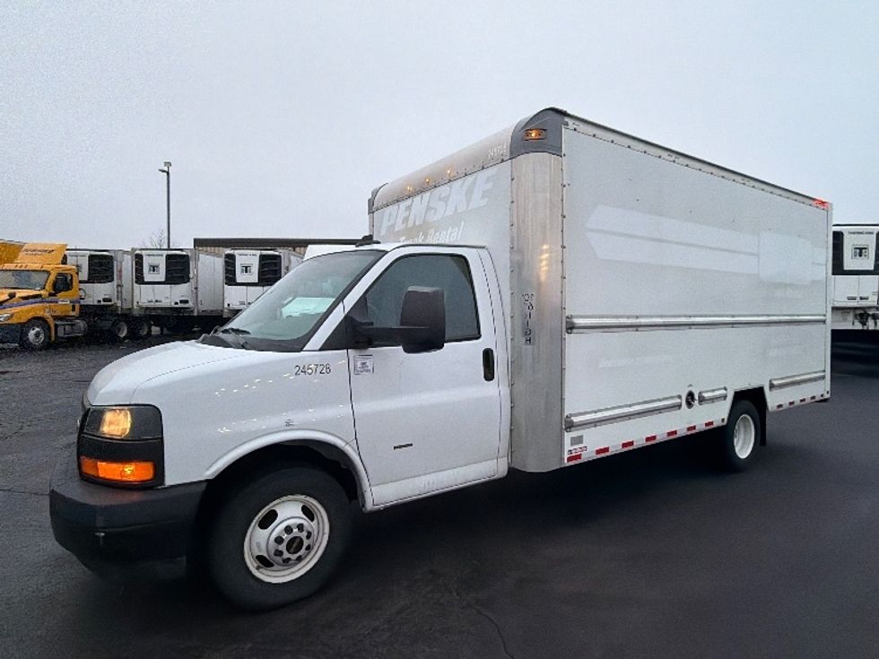 Light Duty Box Truck-Light and Medium Duty Trucks-GMC-2022-Savana G33903-Sturtevant-WI-48,025\n\t\tmiles-$ 41,250 - Image 1