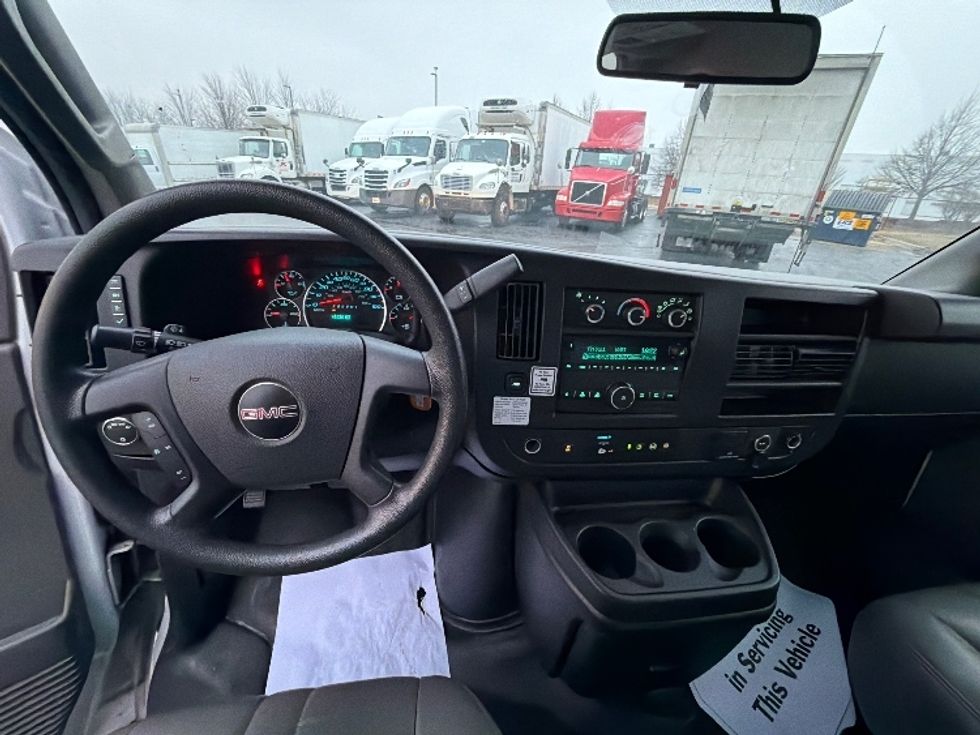 Light Duty Box Truck-Light and Medium Duty Trucks-GMC-2022-Savana G33903-Sturtevant-WI-48,025\n\t\tmiles-$ 41,250 - Image 15
