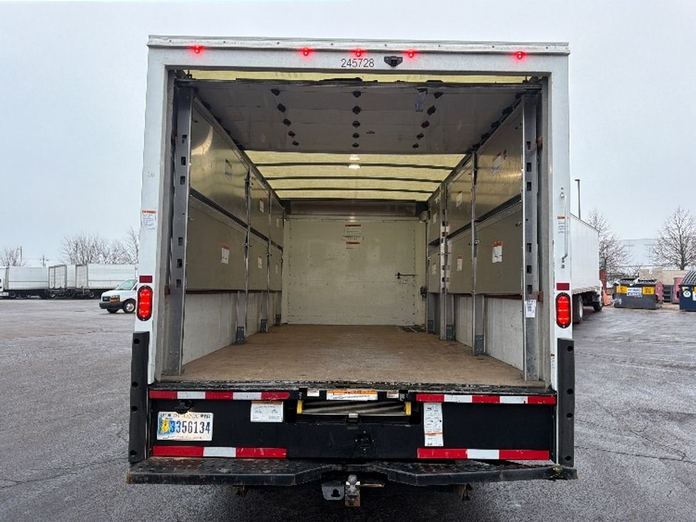 Light Duty Box Truck-Light and Medium Duty Trucks-GMC-2022-Savana G33903-Sturtevant-WI-48,025\n\t\tmiles-$ 41,250 - Image 7