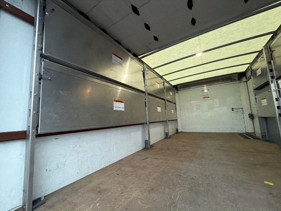 Light Duty Box Truck-Light and Medium Duty Trucks-GMC-2022-Savana G33903-Sturtevant-WI-48,025\n\t\tmiles-$ 41,250 - Image 9