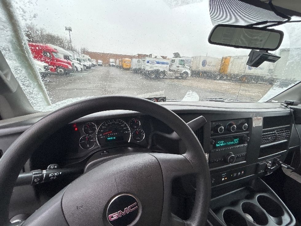 Light Duty Box Truck-Light and Medium Duty Trucks-GMC-2022-Savana G33903-Sturtevant-WI-48,601\n\t\tmiles-$ 44,250 - Image 18