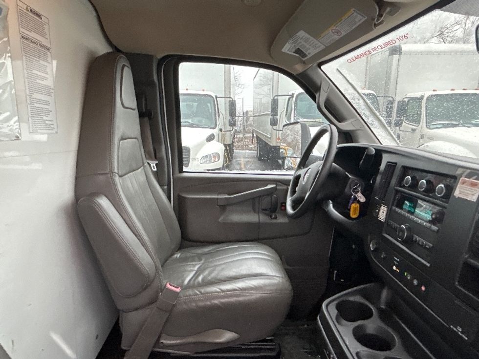 Light Duty Box Truck-Light and Medium Duty Trucks-GMC-2022-Savana G33903-Sturtevant-WI-48,601\n\t\tmiles-$ 44,250 - Image 22