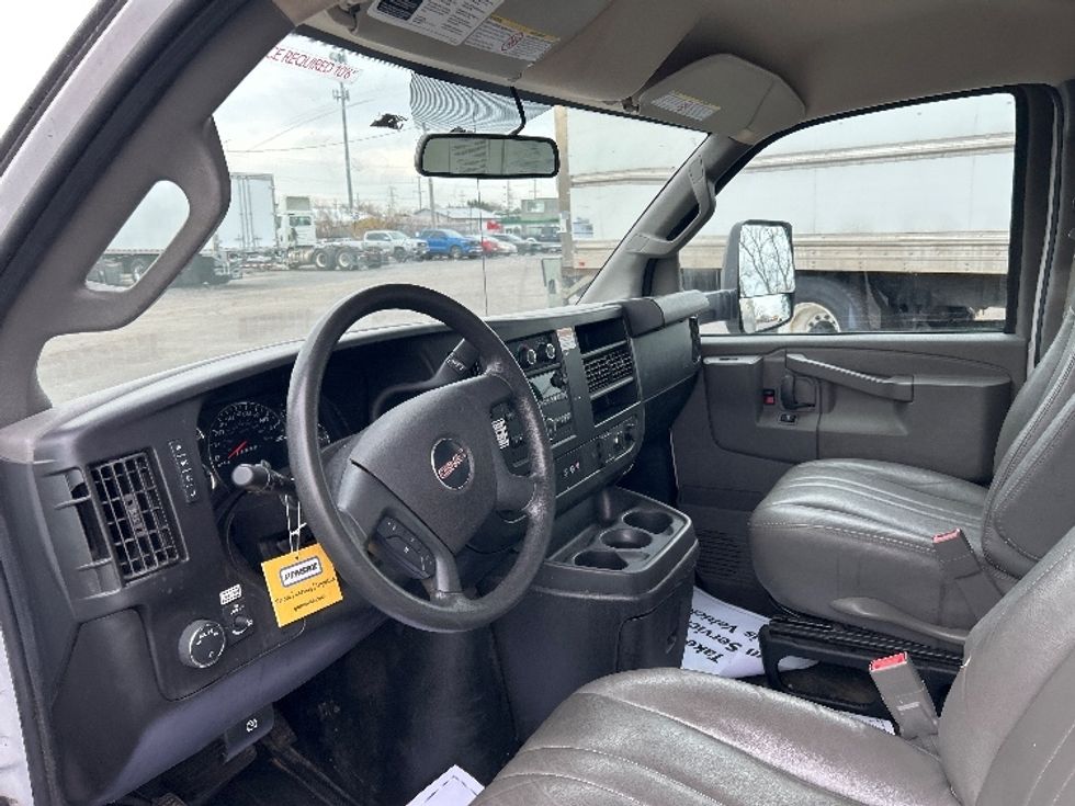 Light Duty Box Truck-Light and Medium Duty Trucks-GMC-2022-Savana G33903-Sturtevant-WI-56,574\n\t\tmiles-$ 41,250 - Image 17