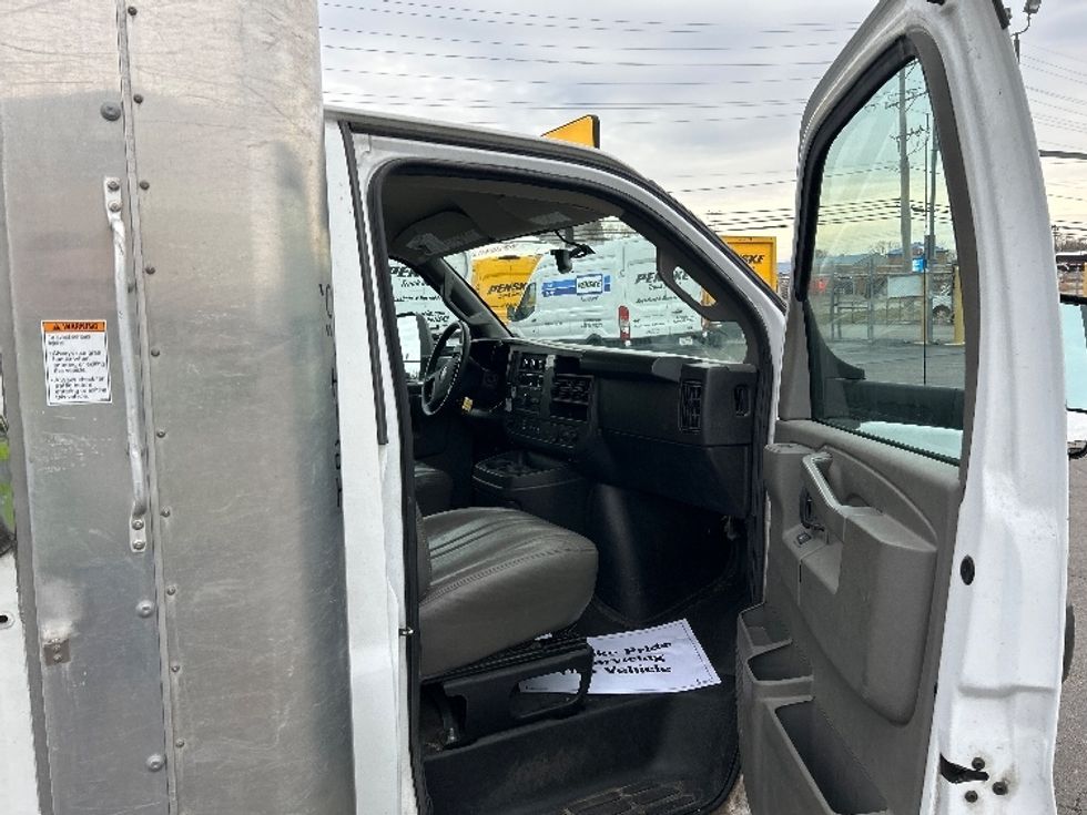 Light Duty Box Truck-Light and Medium Duty Trucks-GMC-2022-Savana G33903-Sturtevant-WI-56,574\n\t\tmiles-$ 41,250 - Image 20