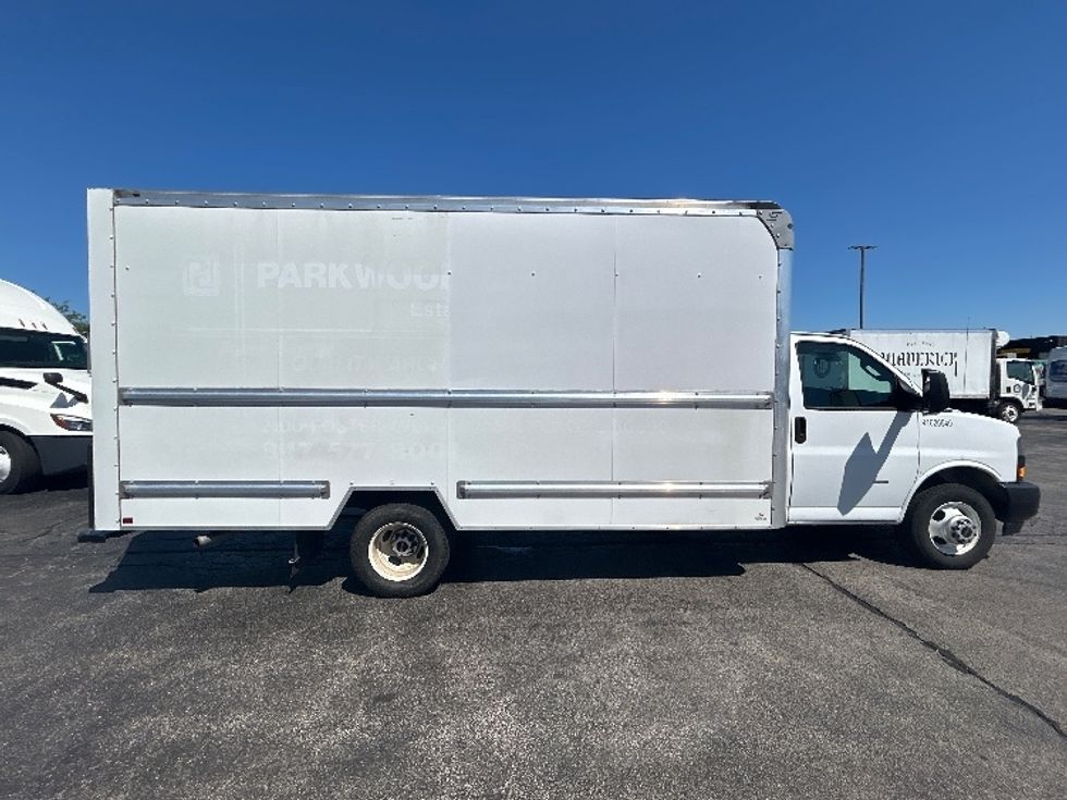 Light Duty Box Truck-Light and Medium Duty Trucks-GMC-2022-Savana G33903-Sturtevant-WI-59,350\n\t\tmiles-$ 36,000 - Image 15
