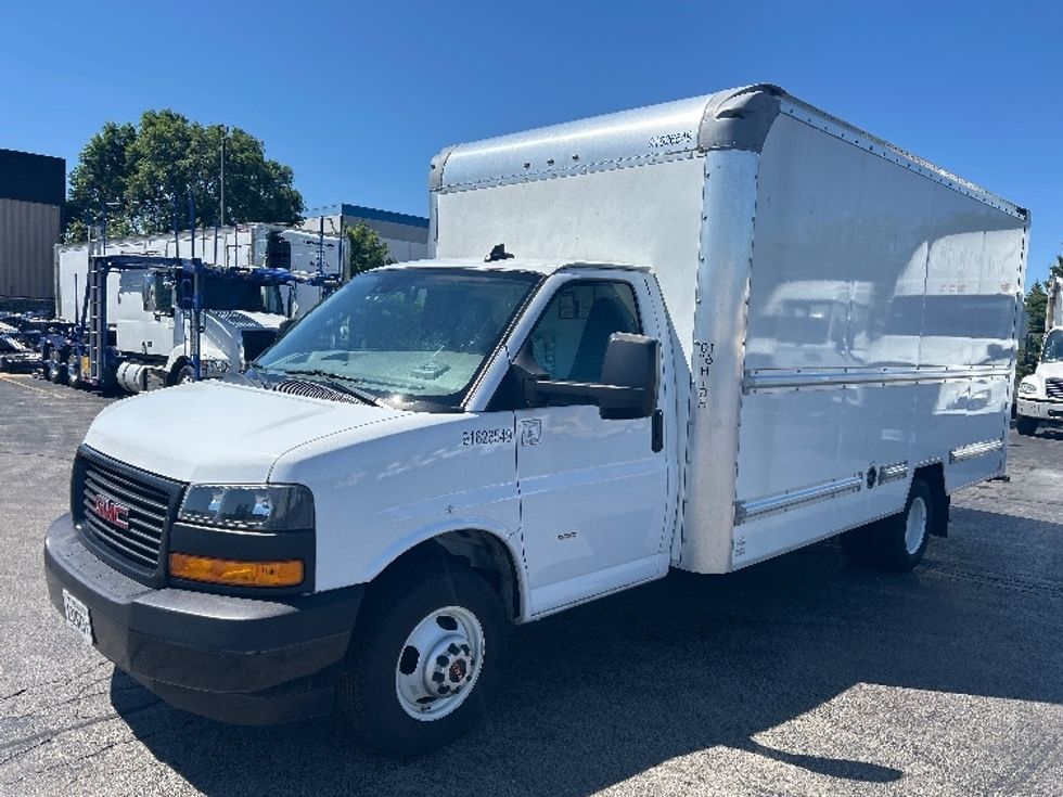 Light Duty Box Truck-Light and Medium Duty Trucks-GMC-2022-Savana G33903-Sturtevant-WI-59,350\n\t\tmiles-$ 36,000 - Image 3