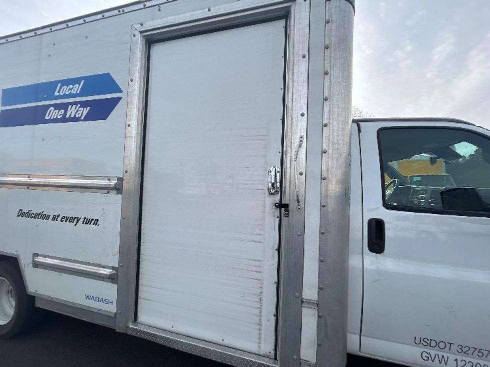Light Duty Box Truck-Light and Medium Duty Trucks-GMC-2022-Savana G33903-Swedesboro-NJ-33,144\n\t\tmiles-$ 44,000 - Image 24