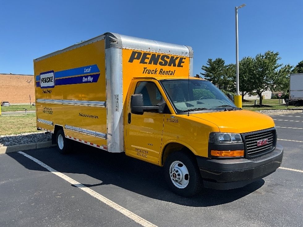 Light Duty Box Truck-Light and Medium Duty Trucks-GMC-2022-Savana G33903-Swedesboro-NJ-90,418\n\t\tmiles-$ 28,750 - Image 1
