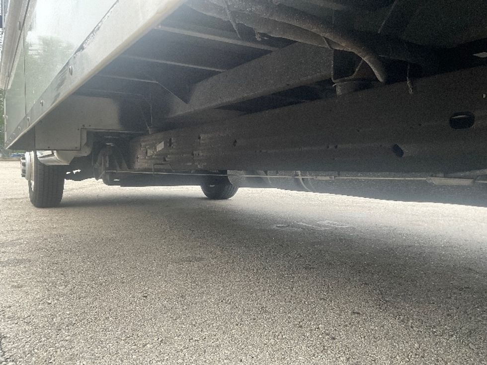Light Duty Box Truck-Light and Medium Duty Trucks-GMC-2022-Savana G33903-Tampa-FL-100,435\n\t\tmiles-$ 30,750 - Image 5