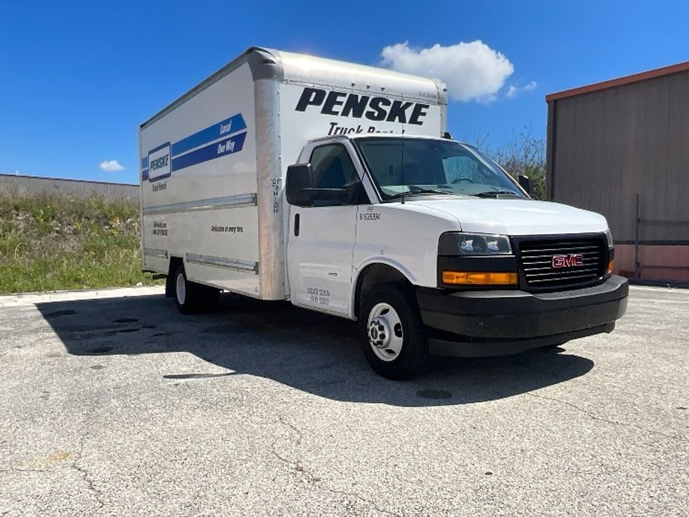 Light Duty Box Truck-Light and Medium Duty Trucks-GMC-2022-Savana G33903-Tampa-FL-119,113\n\t\tmiles-$ 29,250 - Image 1