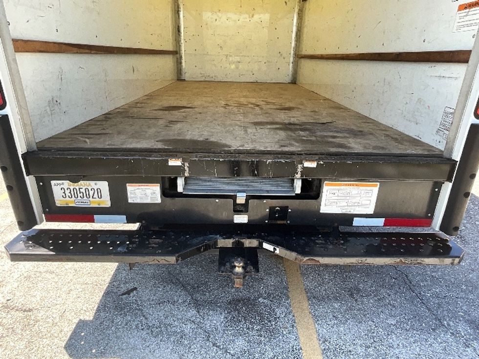 Light Duty Box Truck-Light and Medium Duty Trucks-GMC-2022-Savana G33903-Tampa-FL-119,113\n\t\tmiles-$ 29,250 - Image 9