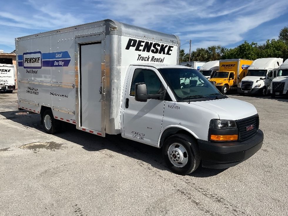 Light Duty Box Truck-Light and Medium Duty Trucks-GMC-2022-Savana G33903-Tampa-FL-24,140\n\t\tmiles-$ 51,500 - Image 1