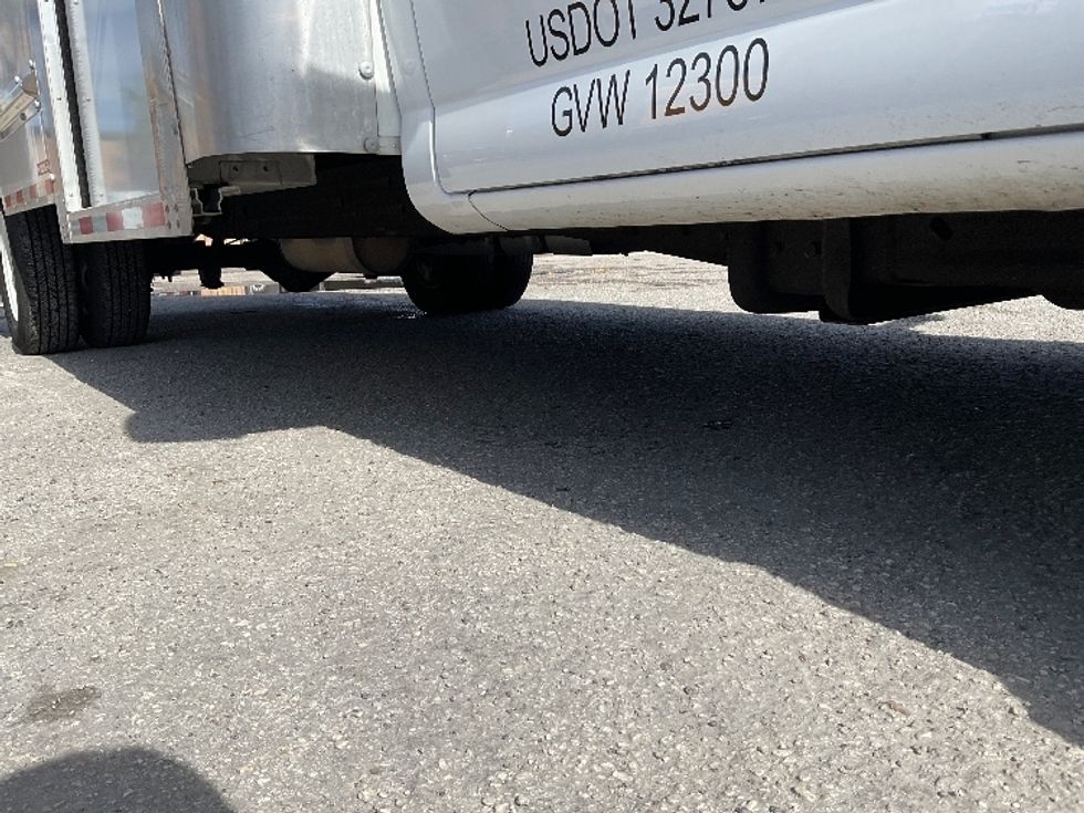 Light Duty Box Truck-Light and Medium Duty Trucks-GMC-2022-Savana G33903-Tampa-FL-24,140\n\t\tmiles-$ 51,500 - Image 14