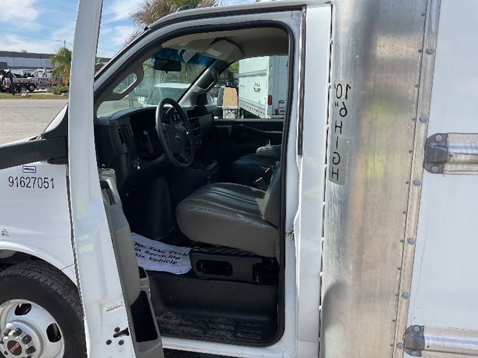Light Duty Box Truck-Light and Medium Duty Trucks-GMC-2022-Savana G33903-Tampa-FL-24,140\n\t\tmiles-$ 51,500 - Image 15