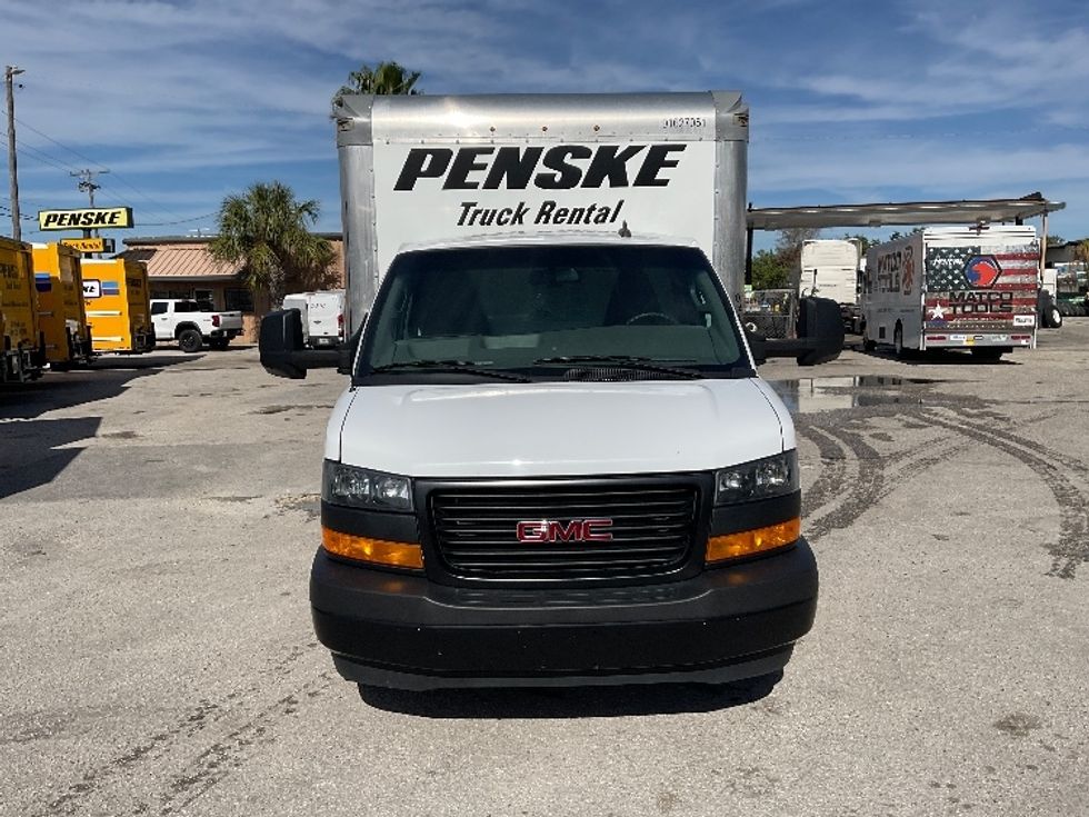 Light Duty Box Truck-Light and Medium Duty Trucks-GMC-2022-Savana G33903-Tampa-FL-24,140\n\t\tmiles-$ 51,500 - Image 2
