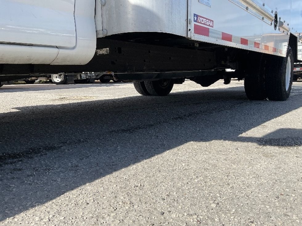 Light Duty Box Truck-Light and Medium Duty Trucks-GMC-2022-Savana G33903-Tampa-FL-24,140\n\t\tmiles-$ 51,500 - Image 5