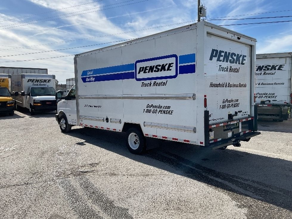 Light Duty Box Truck-Light and Medium Duty Trucks-GMC-2022-Savana G33903-Tampa-FL-24,140\n\t\tmiles-$ 51,500 - Image 6