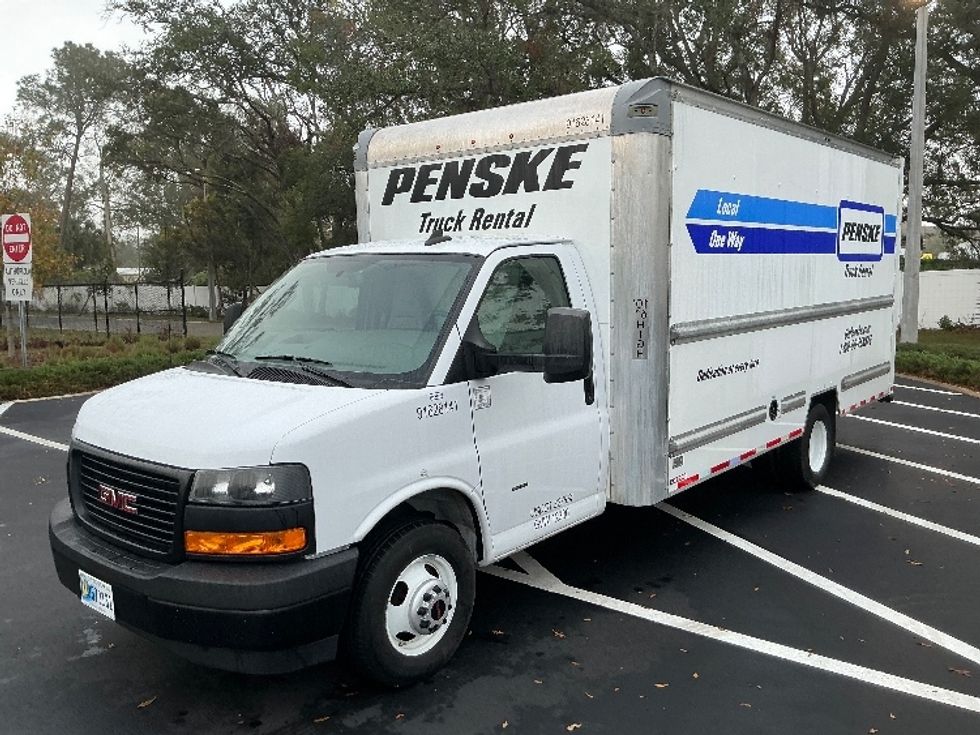 Light Duty Box Truck-Light and Medium Duty Trucks-GMC-2022-Savana G33903-Tampa-FL-25,963\n\t\tmiles-$ 51,250 - Image 3