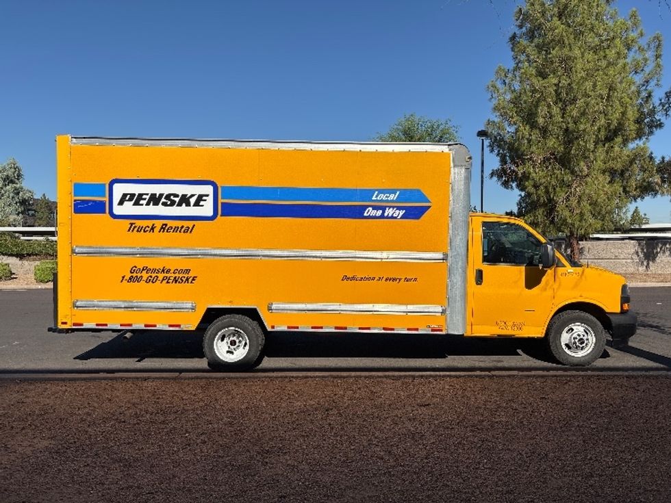 Light Duty Box Truck-Light and Medium Duty Trucks-GMC-2022-Savana G33903-Tempe-AZ-85,234\n\t\tmiles-$ 30,500 - Image 15