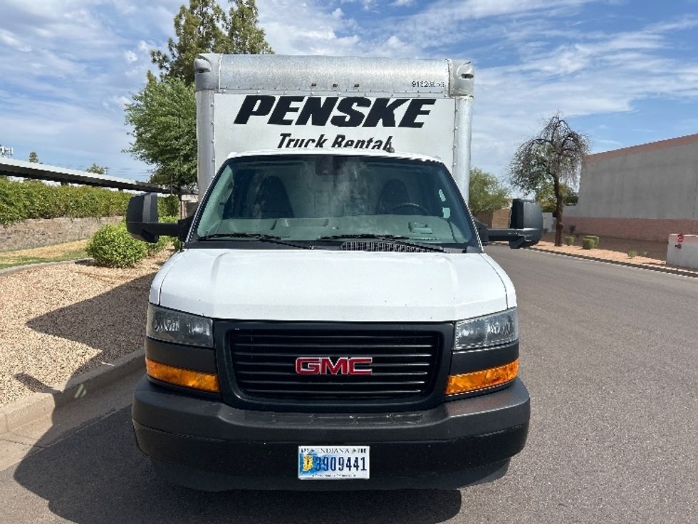 Light Duty Box Truck-Light and Medium Duty Trucks-GMC-2022-Savana G33903-Tempe-AZ-98,802\n\t\tmiles-$ 31,500 - Image 2