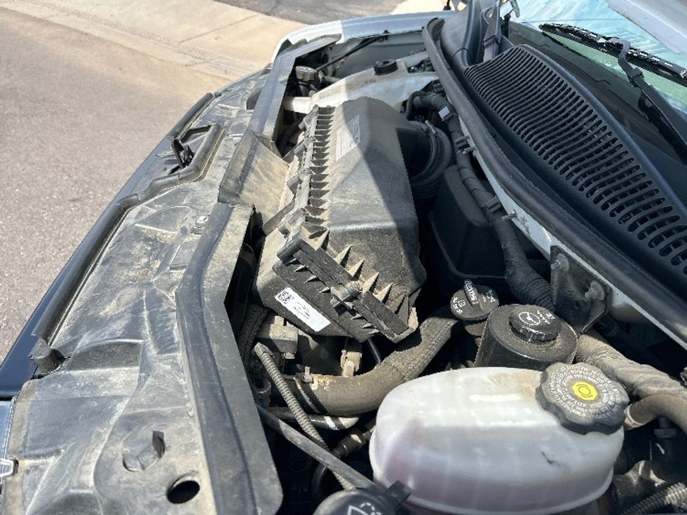 Light Duty Box Truck-Light and Medium Duty Trucks-GMC-2022-Savana G33903-Tempe-AZ-98,802\n\t\tmiles-$ 31,500 - Image 24