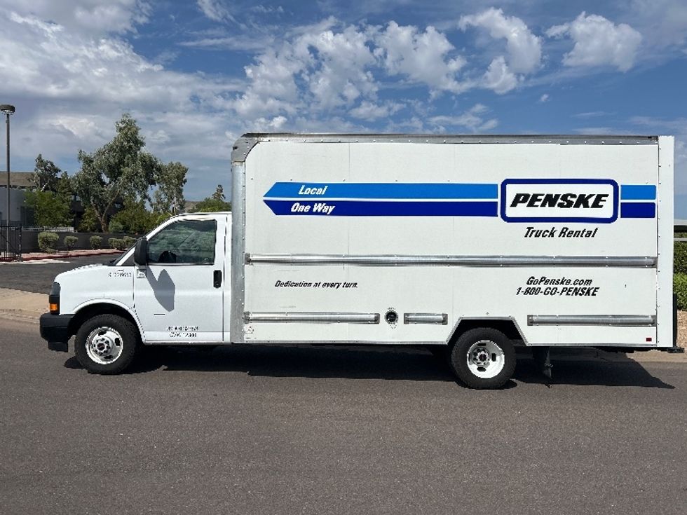Light Duty Box Truck-Light and Medium Duty Trucks-GMC-2022-Savana G33903-Tempe-AZ-98,802\n\t\tmiles-$ 31,500 - Image 4
