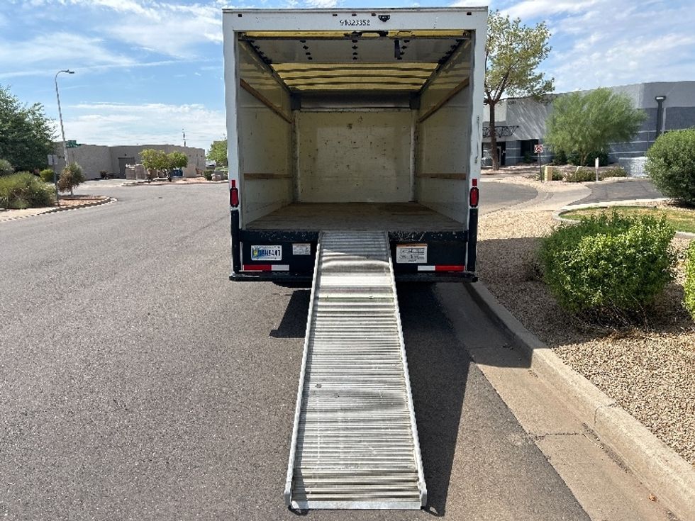 Light Duty Box Truck-Light and Medium Duty Trucks-GMC-2022-Savana G33903-Tempe-AZ-98,802\n\t\tmiles-$ 31,500 - Image 9