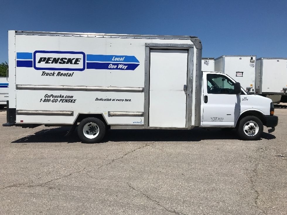 Light Duty Box Truck-Light and Medium Duty Trucks-GMC-2022-Savana G33903-Temple-TX-66,751\n\t\tmiles-$ 39,500 - Image 15