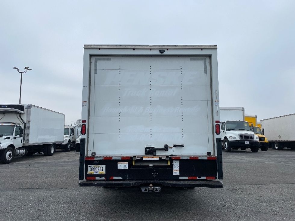 Light Duty Box Truck-Light and Medium Duty Trucks-GMC-2022-Savana G33903-Torrance-CA-103,895\n\t\tmiles-$ 32,000 - Image 7