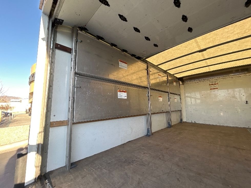 Light Duty Box Truck-Light and Medium Duty Trucks-GMC-2022-Savana G33903-Torrance-CA-22,492\n\t\tmiles-$ 53,500 - Image 11