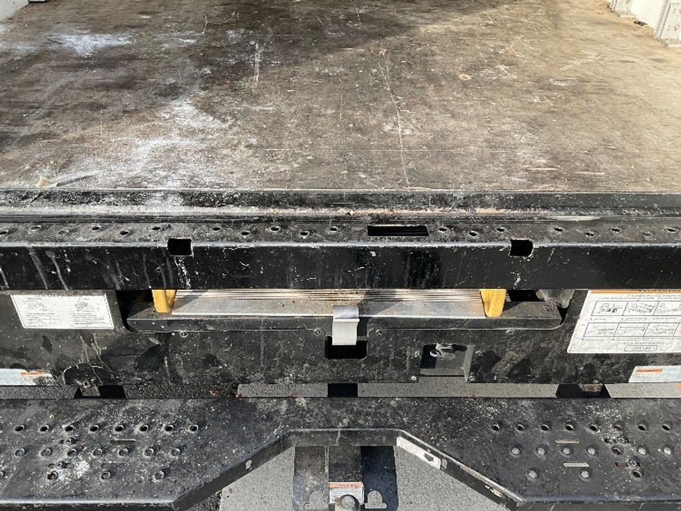 Light Duty Box Truck-Light and Medium Duty Trucks-GMC-2022-Savana G33903-Torrance-CA-27,740\n\t\tmiles-$ 47,500 - Image 10