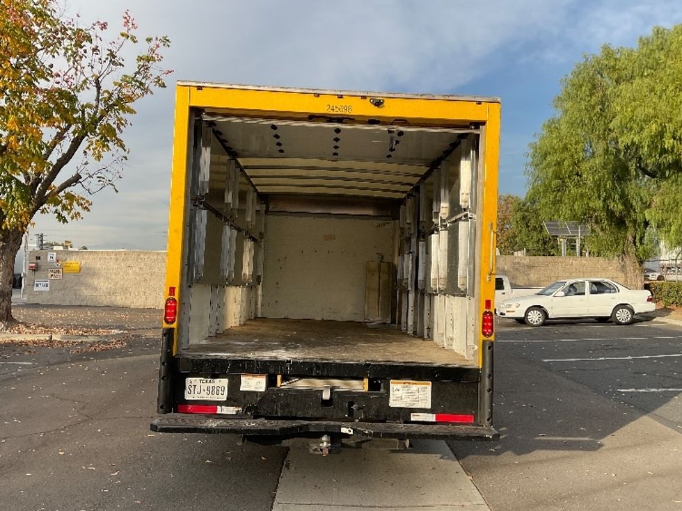 Light Duty Box Truck-Light and Medium Duty Trucks-GMC-2022-Savana G33903-Torrance-CA-27,740\n\t\tmiles-$ 47,500 - Image 8