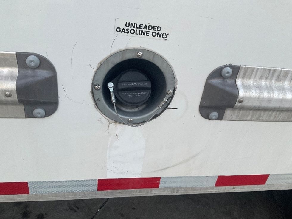 Light Duty Box Truck-Light and Medium Duty Trucks-GMC-2022-Savana G33903-Torrance-CA-35,730\n\t\tmiles-$ 48,750 - Image 25