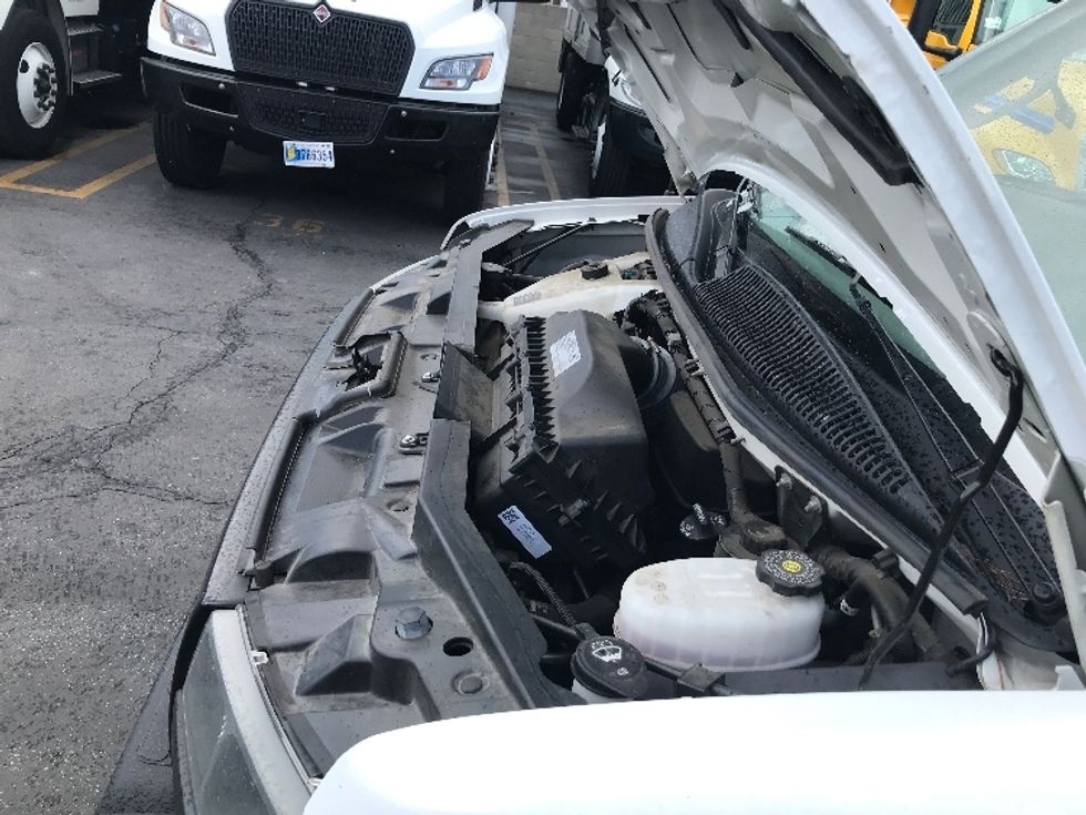 Light Duty Box Truck-Light and Medium Duty Trucks-GMC-2022-Savana G33903-Torrance-CA-40,344\n\t\tmiles-$ 46,000 - Image 24