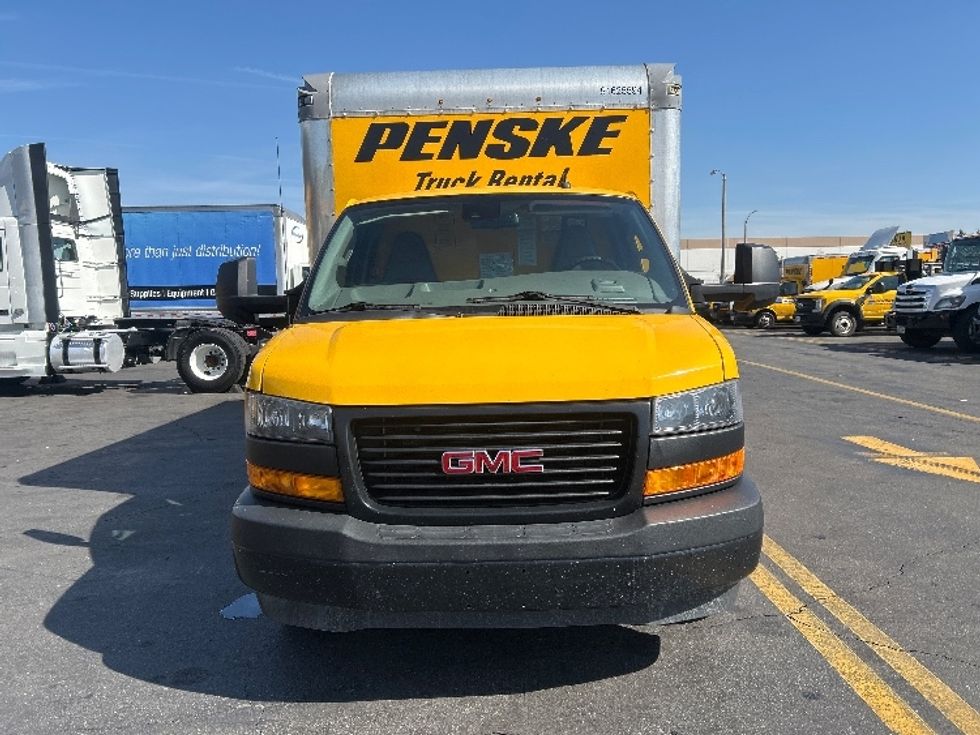 Light Duty Box Truck-Light and Medium Duty Trucks-GMC-2022-Savana G33903-Torrance-CA-90,859\n\t\tmiles-$ 30,750 - Image 2