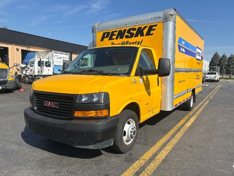 Light Duty Box Truck-Light and Medium Duty Trucks-GMC-2022-Savana G33903-Torrance-CA-90,859\n\t\tmiles-$ 30,750 - Image 3