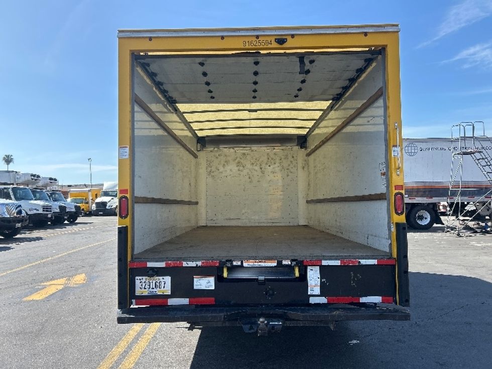 Light Duty Box Truck-Light and Medium Duty Trucks-GMC-2022-Savana G33903-Torrance-CA-90,859\n\t\tmiles-$ 30,750 - Image 8