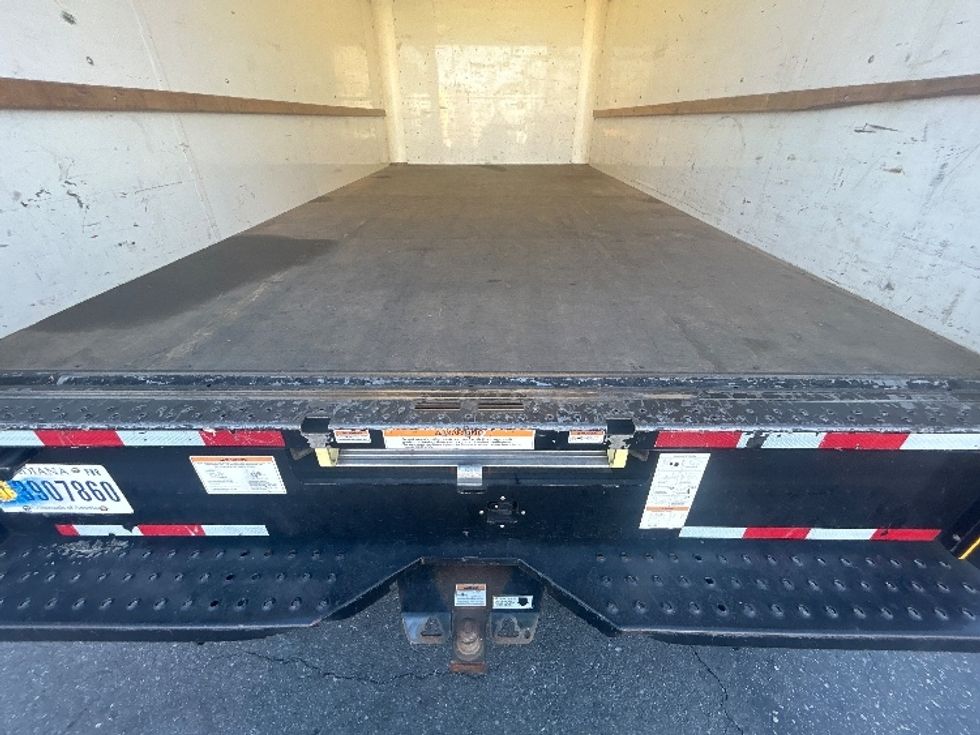 Light Duty Box Truck-Light and Medium Duty Trucks-GMC-2022-Savana G33903-Torrance-CA-90,935\n\t\tmiles-$ 30,250 - Image 10