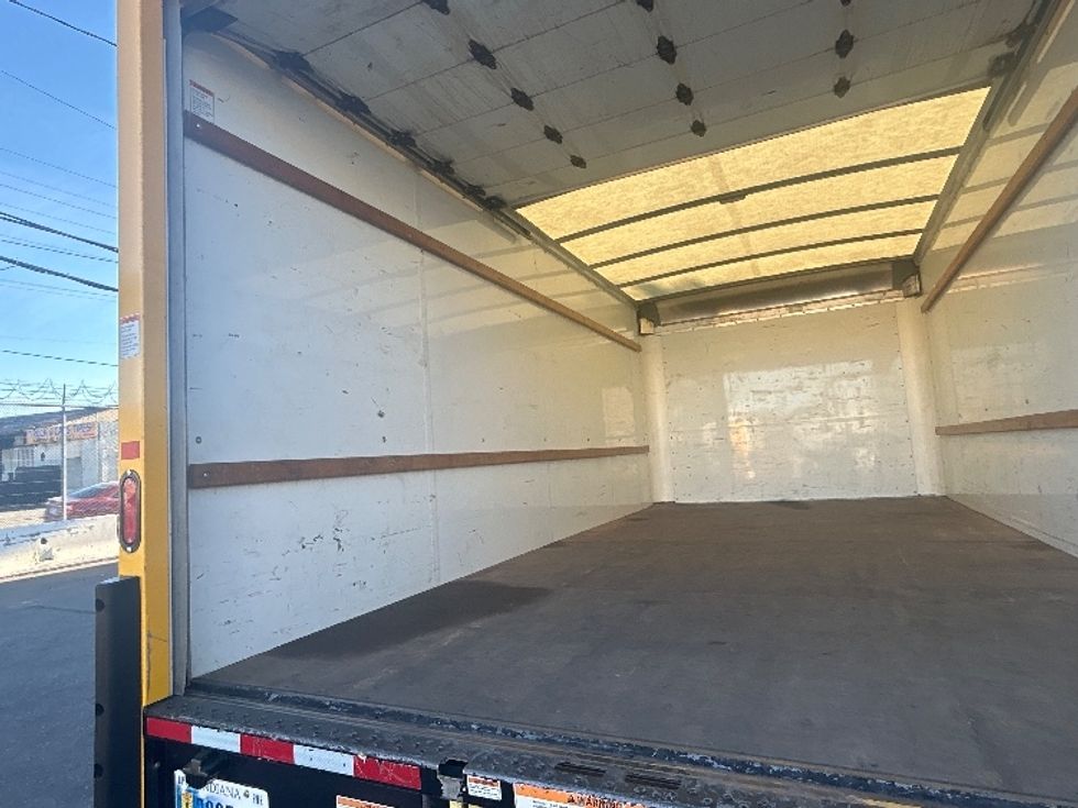 Light Duty Box Truck-Light and Medium Duty Trucks-GMC-2022-Savana G33903-Torrance-CA-90,935\n\t\tmiles-$ 30,250 - Image 11