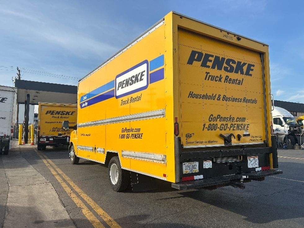 Light Duty Box Truck-Light and Medium Duty Trucks-GMC-2022-Savana G33903-Torrance-CA-90,935\n\t\tmiles-$ 30,250 - Image 6