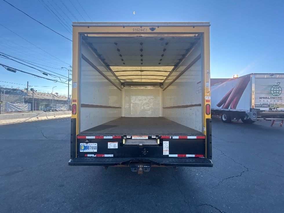 Light Duty Box Truck-Light and Medium Duty Trucks-GMC-2022-Savana G33903-Torrance-CA-90,935\n\t\tmiles-$ 30,250 - Image 8