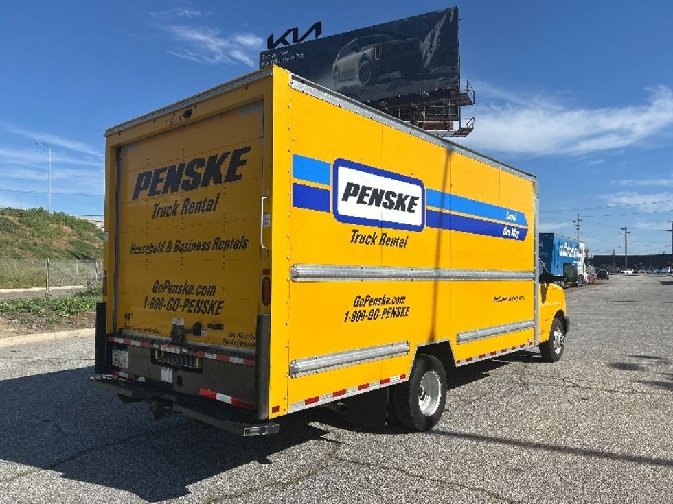 Light Duty Box Truck-Light and Medium Duty Trucks-GMC-2022-Savana G33903-Torrance-CA-91,422\n\t\tmiles-$ 30,750 - Image 12