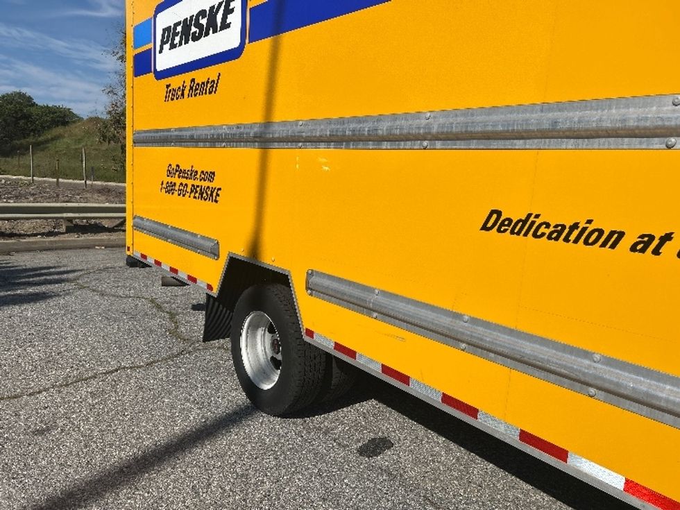 Light Duty Box Truck-Light and Medium Duty Trucks-GMC-2022-Savana G33903-Torrance-CA-91,422\n\t\tmiles-$ 30,750 - Image 13