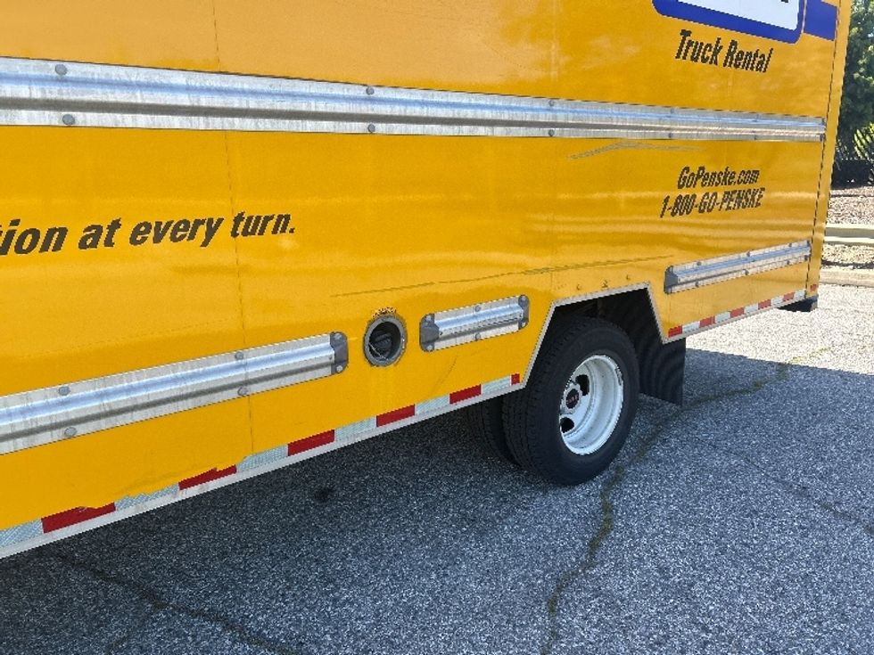 Light Duty Box Truck-Light and Medium Duty Trucks-GMC-2022-Savana G33903-Torrance-CA-91,422\n\t\tmiles-$ 30,750 - Image 5