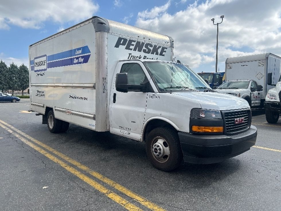 Light Duty Box Truck-Light and Medium Duty Trucks-GMC-2022-Savana G33903-Torrance-CA-94,928\n\t\tmiles-$ 33,750 - Image 1