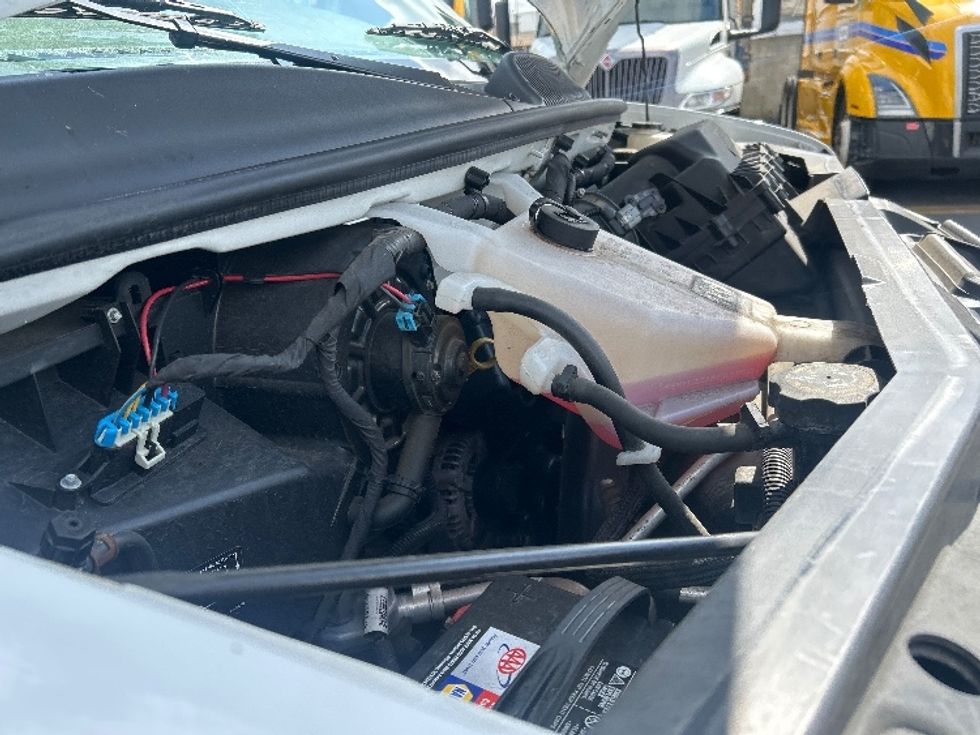 Light Duty Box Truck-Light and Medium Duty Trucks-GMC-2022-Savana G33903-Torrance-CA-94,928\n\t\tmiles-$ 33,750 - Image 23